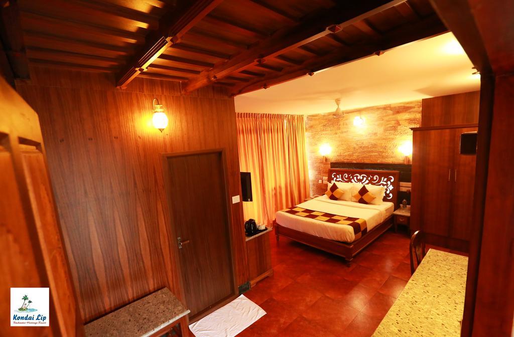 Kondai Lip Backwater Heritage Resort Kochi Exterior photo