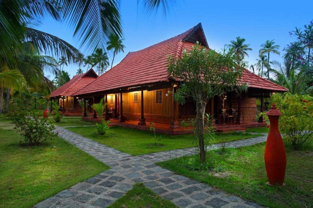 Kondai Lip Backwater Heritage Resort Kochi Exterior photo